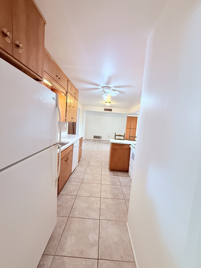 Building Photo - 4834 N Los Altos Pl