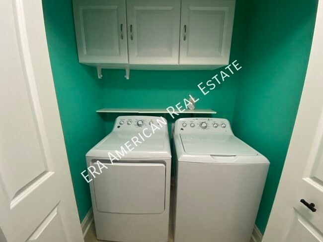 Building Photo - 2672 Hartman Ct