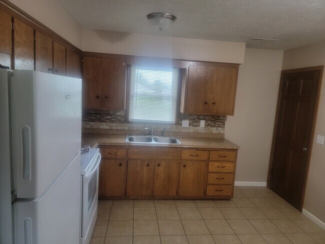 Building Photo - 4144 N 60th Ave