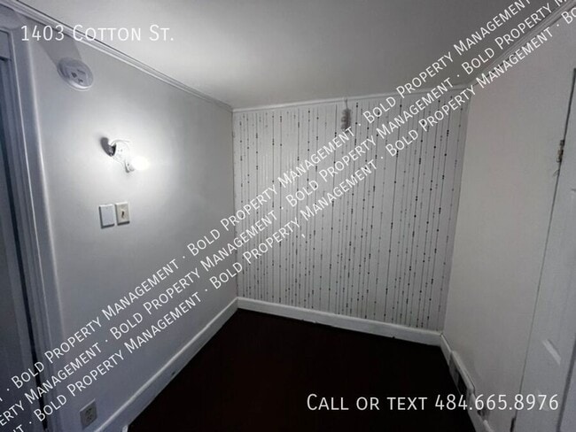 Building Photo - 1403 Cotton St