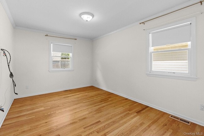 Building Photo - 46 Sylvan Rd