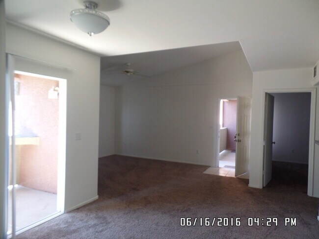Building Photo - 2 BDRM 2 BATH CONDO IN GATED TUSCANO COMMUNITY IN THE SW