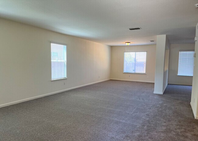 Building Photo - Nice 4 Bedroom Family Home for Rent in Great Rocklin Location