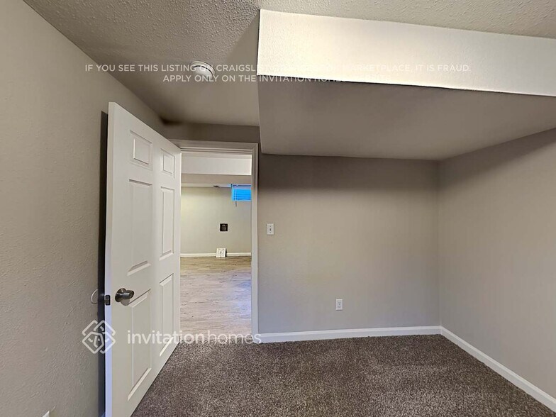 Building Photo - 9270 Osceola St