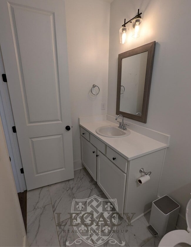 Building Photo - 7276 Ludlow Dr