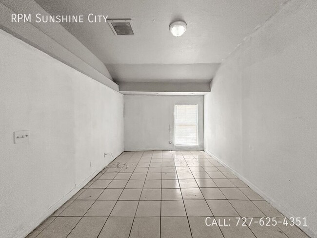 Building Photo - 3105 N 75th St
