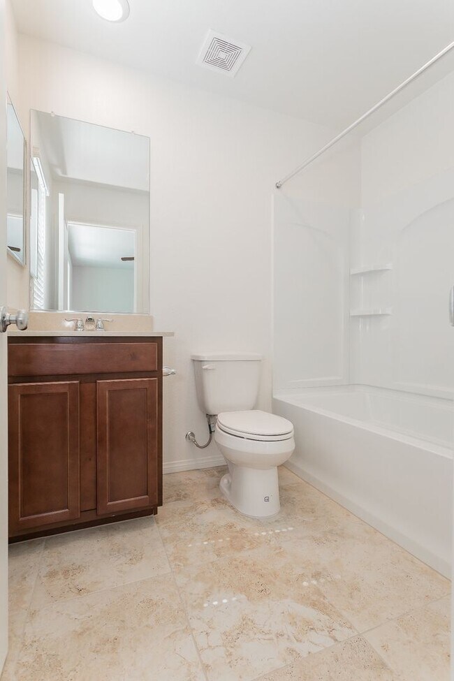 Building Photo - Fairly New Gorgeous SMART House!