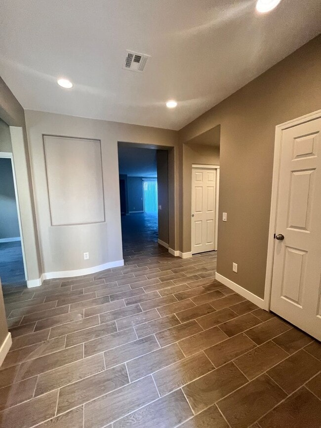 Single Story in NW Silverstone Ranch 7136 Crescentville Ave Las Vegas