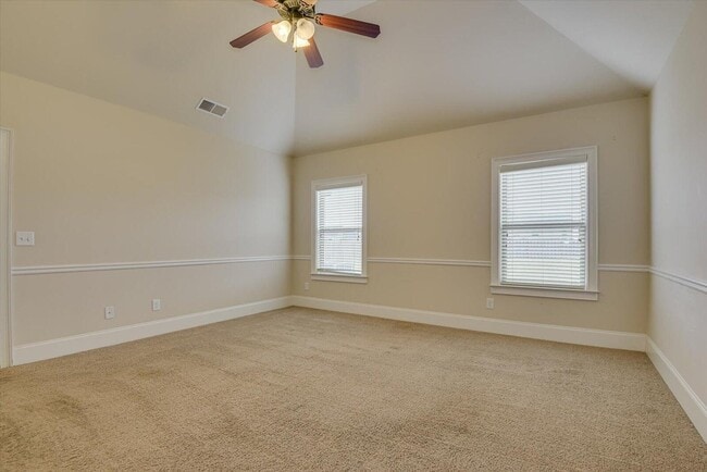 Building Photo - 2417 Sunflower Dr