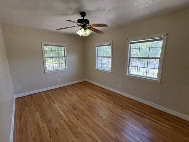 Building Photo - 4721 Skyway Ct SW