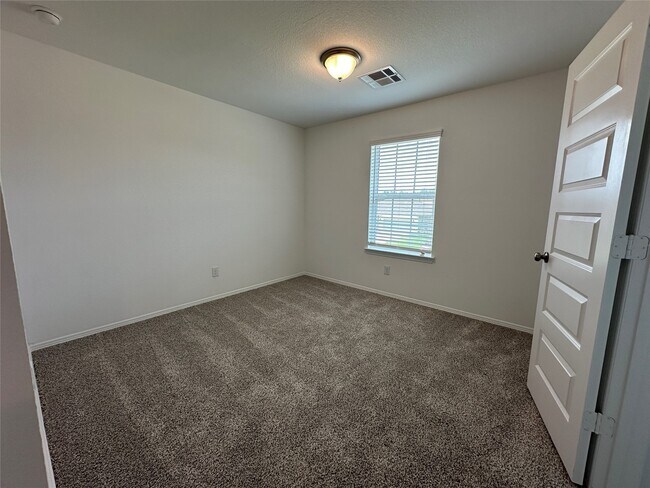 Building Photo - 25628 Microstar Wy