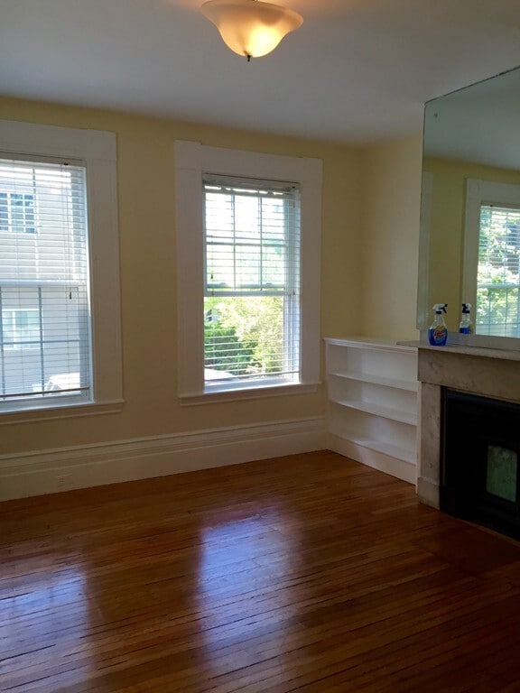 Building Photo - 365 Harvard St