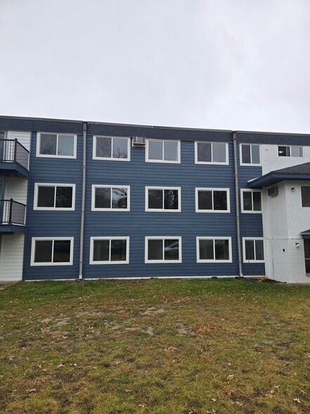 Building Photo - Sands Apartments