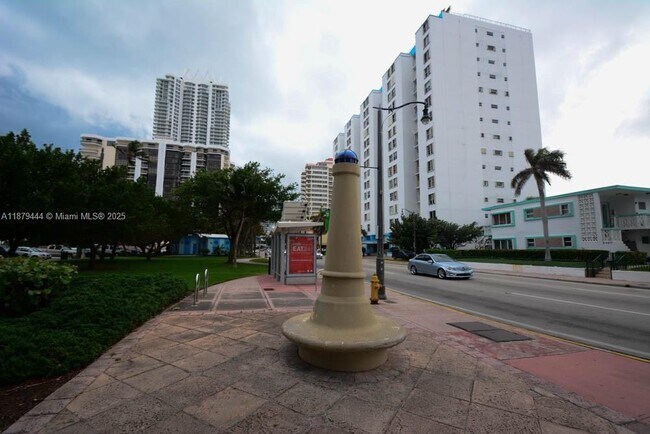 Building Photo - 6498 Collins Ave