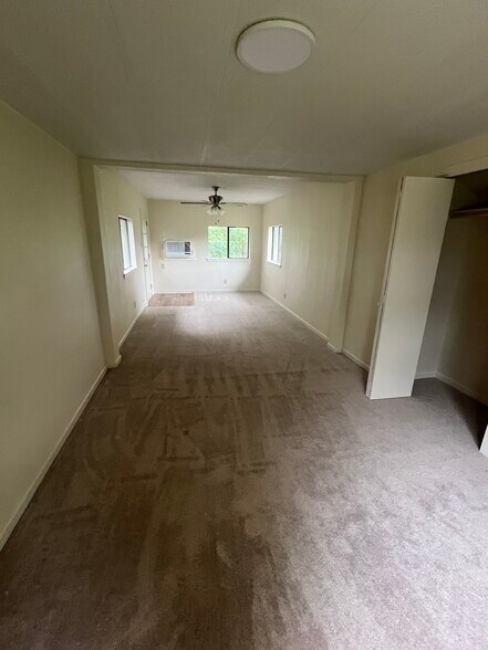 Building Photo - 1412 Hopi Trl