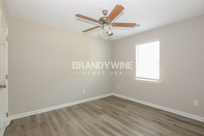 Building Photo - 148 Helen Dr