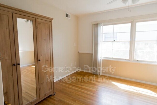 Building Photo - 4947 63rd St