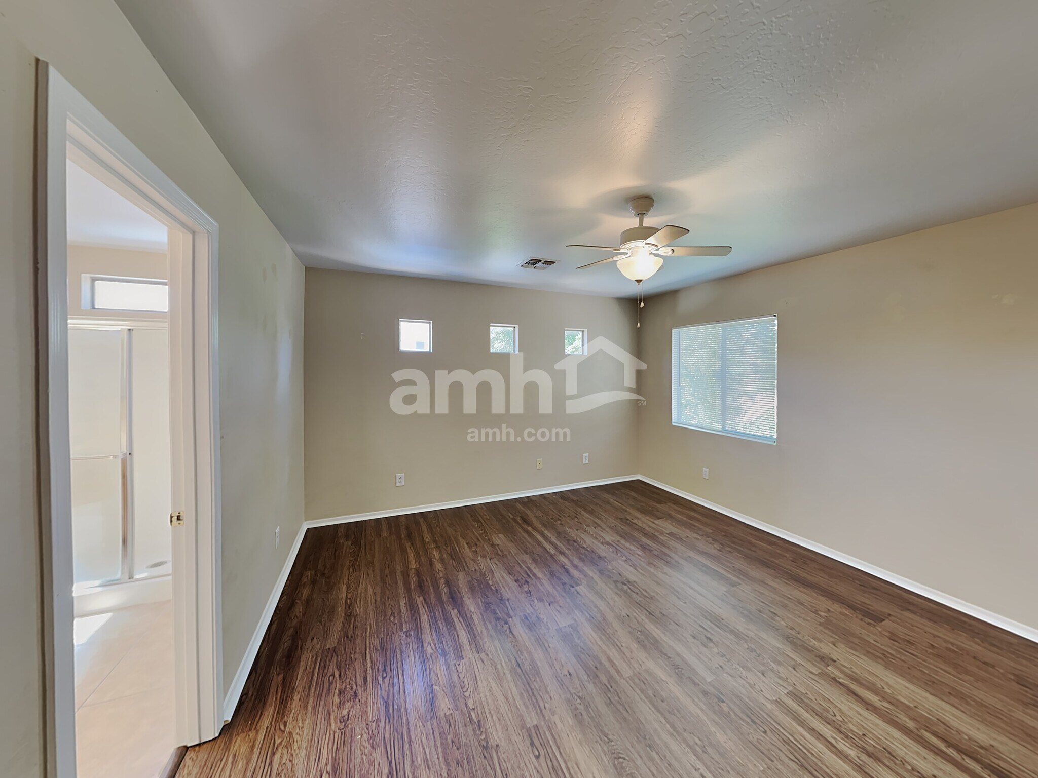 Building Photo - 3040 W Los Gatos Dr