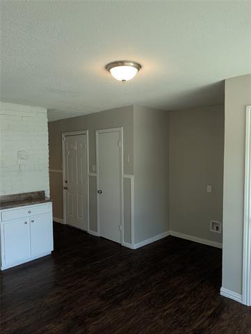 Building Photo - 4800 Dunlap Dr