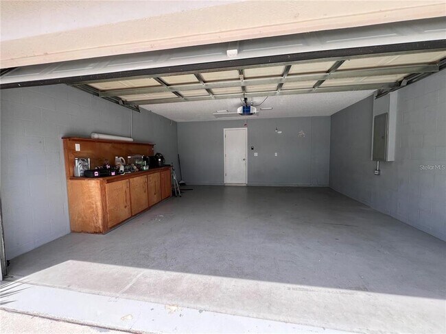 Building Photo - 30225 Double Dr