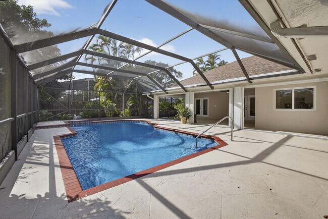 Building Photo - 1776 The 12th Fairway