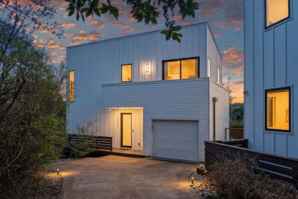 Building Photo - 1204 Woodland Ave