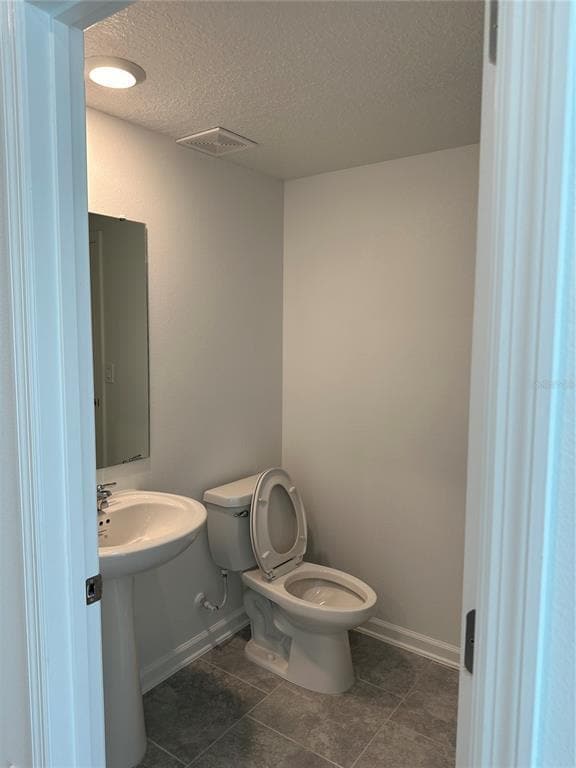 Building Photo - 3303 Laurent Lp