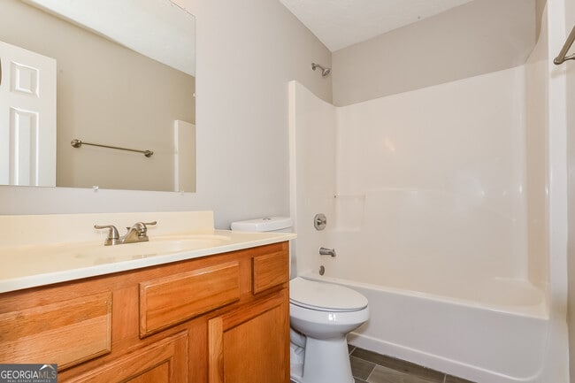 Building Photo - 3917 Leprechaun Ct