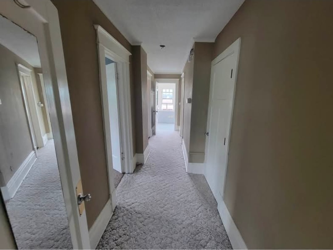 Building Photo - 739 13th Ave S