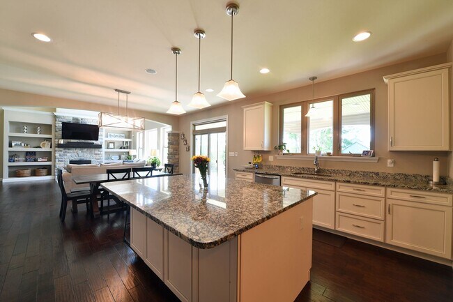 Building Photo - 72 Kimball Grove Ct