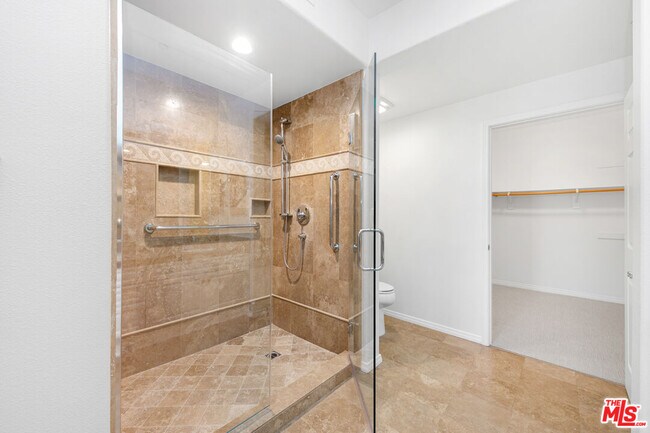 Building Photo - 13080 Pacific Promenade