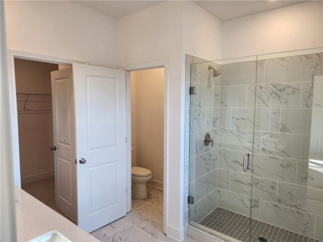 Building Photo - 404 Brodie Dr