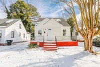 Building Photo - Beautiful Cape Cod Style home for Rent!  BONUS MILITARY / FIRST RESPONDER DISCOUNT!