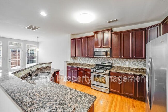 Building Photo - 7707 Jackson Pond Dr