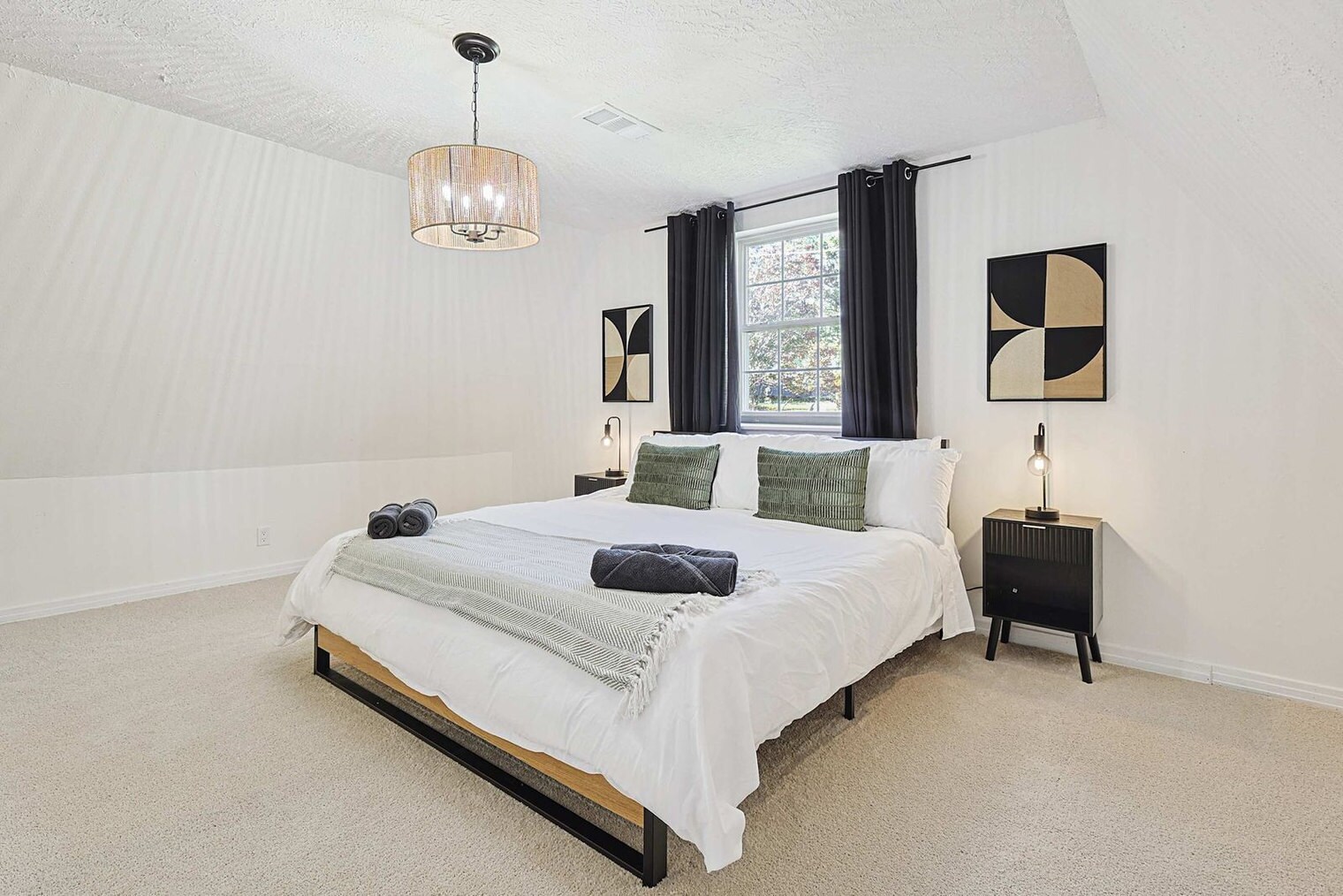 Building Photo - 260 McGraw Ln