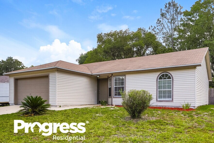 Building Photo - 1615 Twin Oak Ln