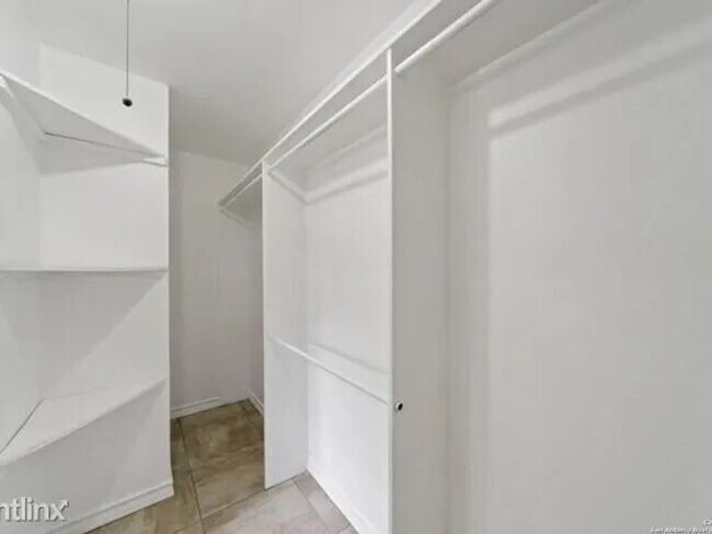Building Photo - 3 Bedroom Single Family Home in San Antonio