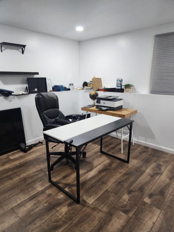 Building Photo - 262 Jamestown Terrace