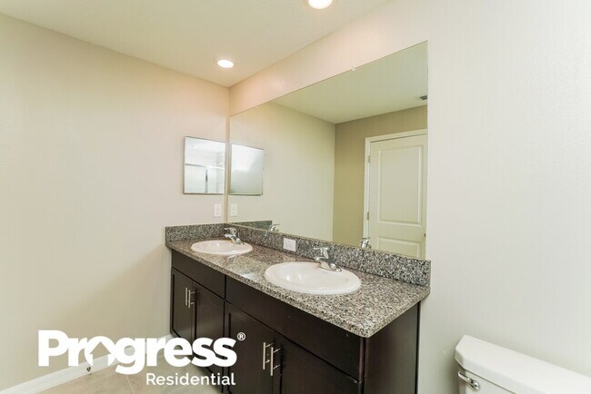 Building Photo - 8460 Houndstooth Enclave Dr