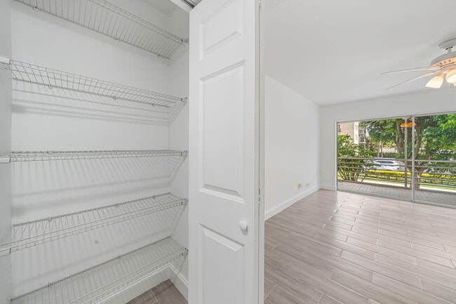 Building Photo - 200 Waterway Dr S