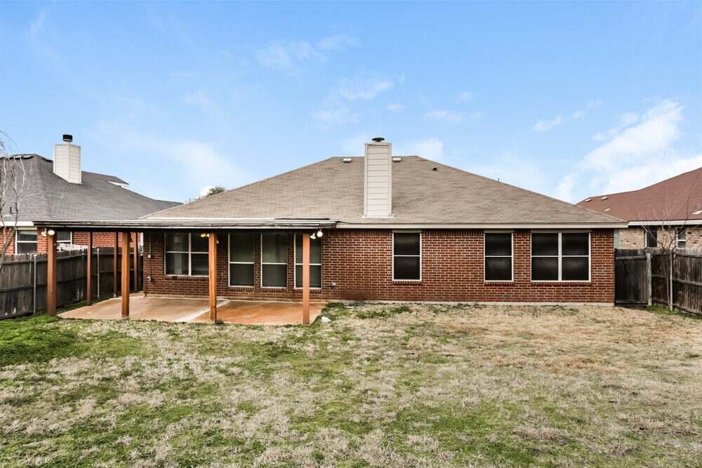 Building Photo - 915 Joshua Dr