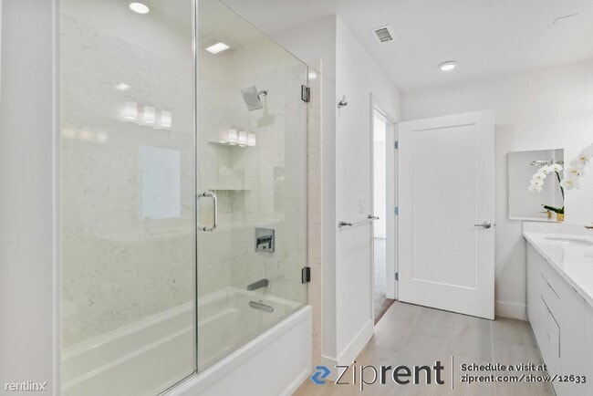 Building Photo - 2 br, 2 bath Condo - 3768 Capitol Ave, Fre...