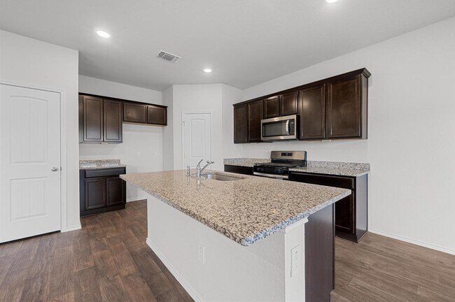 Building Photo - 164 Frogmore Lp