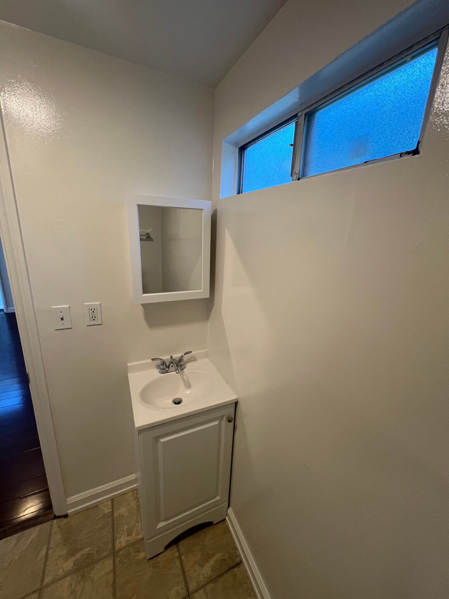 Building Photo - 2569 S Sepulveda Blvd