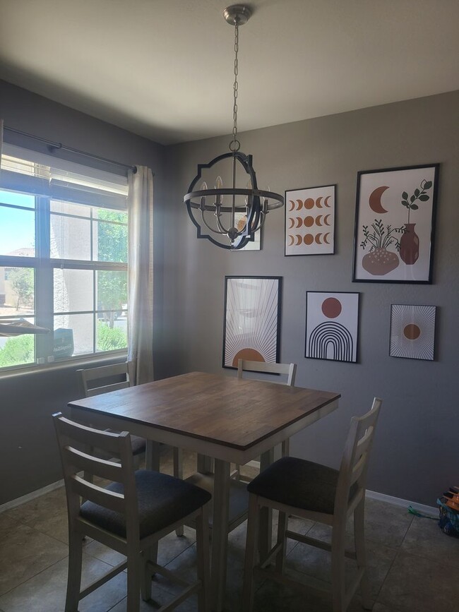 Building Photo - 3 Bedroom, 2 Bath Home Available Now!!!
