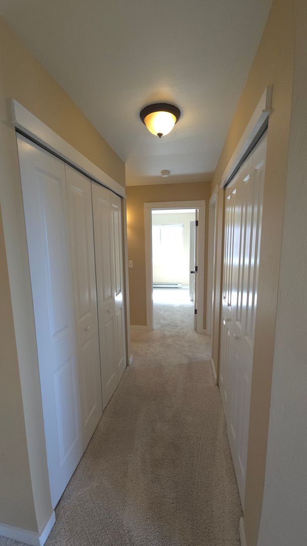 Building Photo - Amazing 2 Bedroom, 2 Bath Condo With 24-Ho...