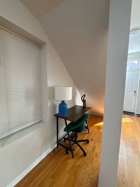 Building Photo - 2122 W Huron St