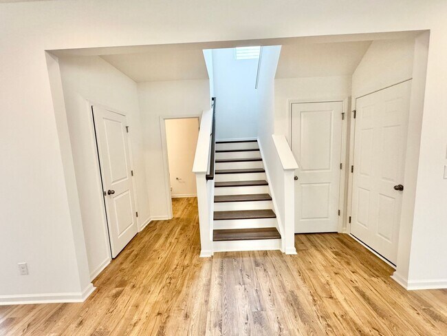 Building Photo - NEW 4 br 2.5 ba  Single Family Home in the Kensington Community - Ready for February Move In