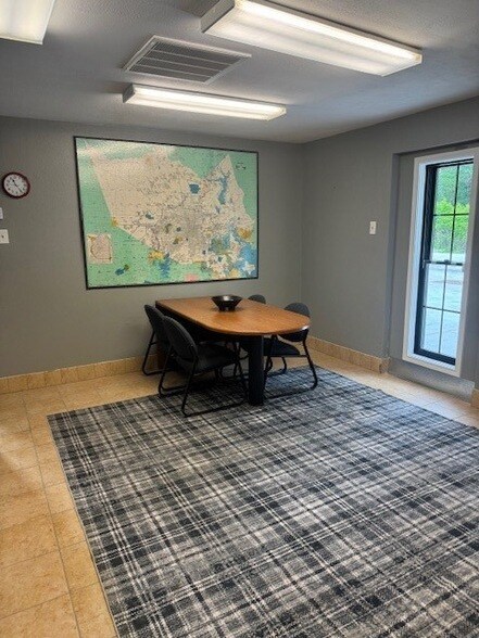 Building Photo - 18723_A Mirror Lake Drive Unit