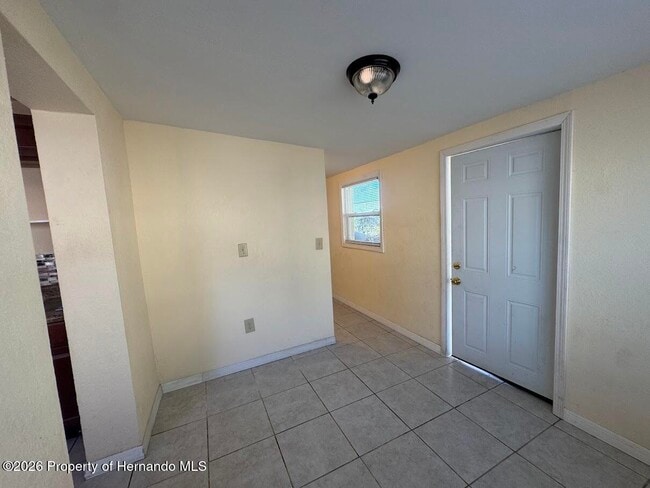 Building Photo - 708 Hazel Ave